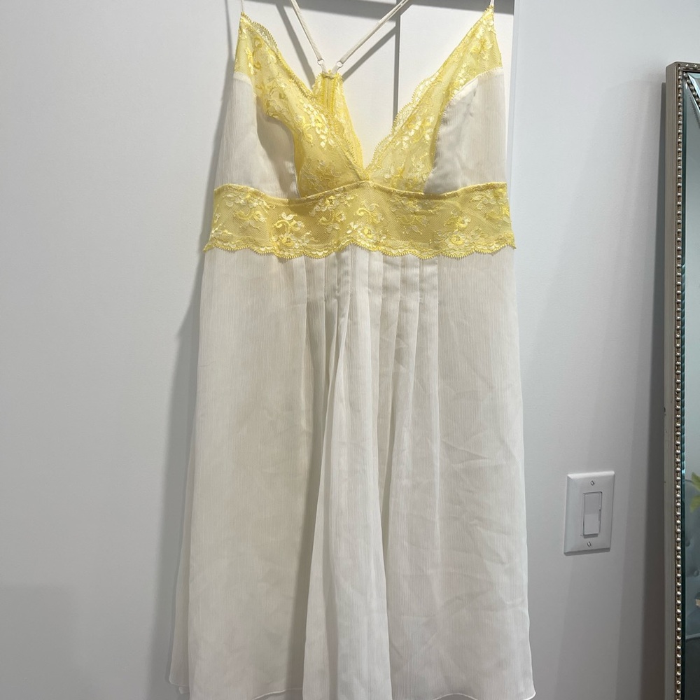 Victoria's Secret Yellow Lace and White Chemise